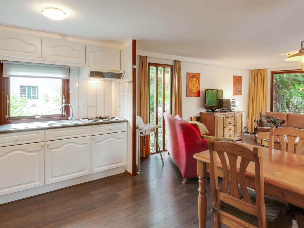 Tasteful Chalet Near Ommen For Family Stegeren Exteriör bild