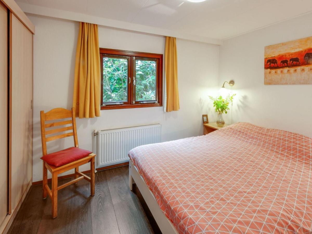 Tasteful Chalet Near Ommen For Family Stegeren Exteriör bild