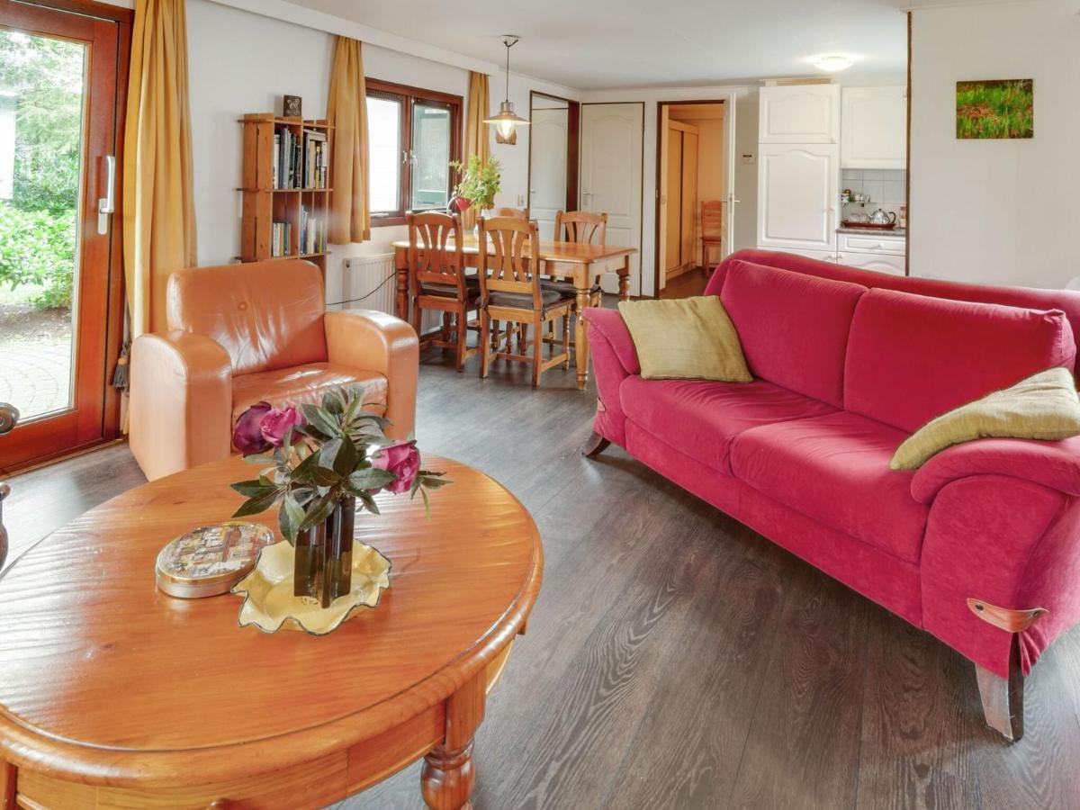 Tasteful Chalet Near Ommen For Family Stegeren Exteriör bild